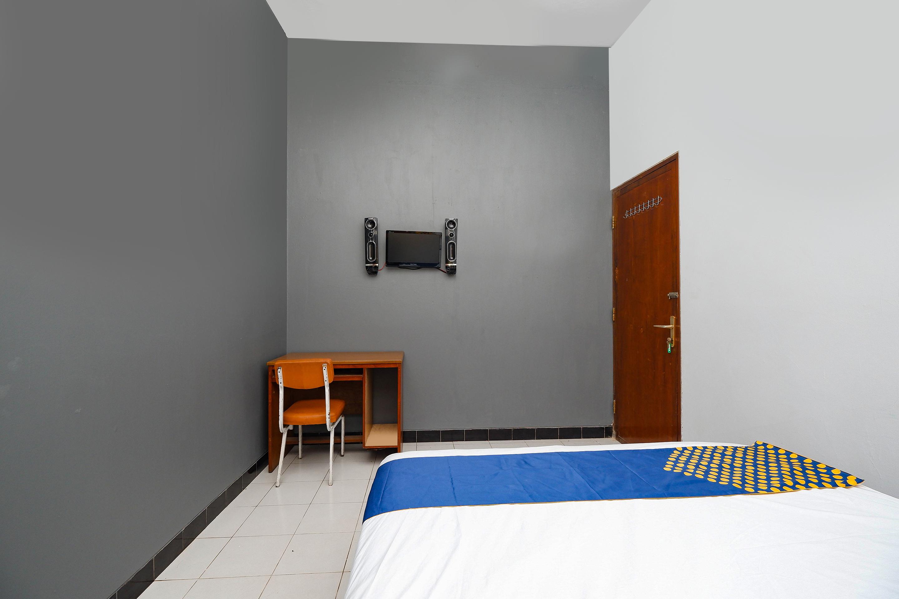 Oyo 2240 Simpang Tujuh Residence Kudus Exterior photo